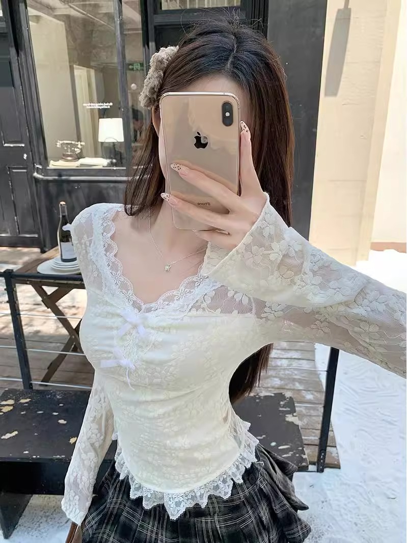 Pure Desire Lace Trim V-Neck T - Resin Vat ulasan dan harga