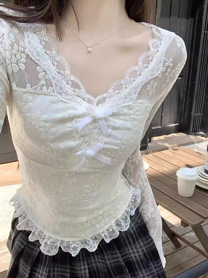 Pure Desire Lace Trim V-Neck T - Resin Vat ulasan dan harga
